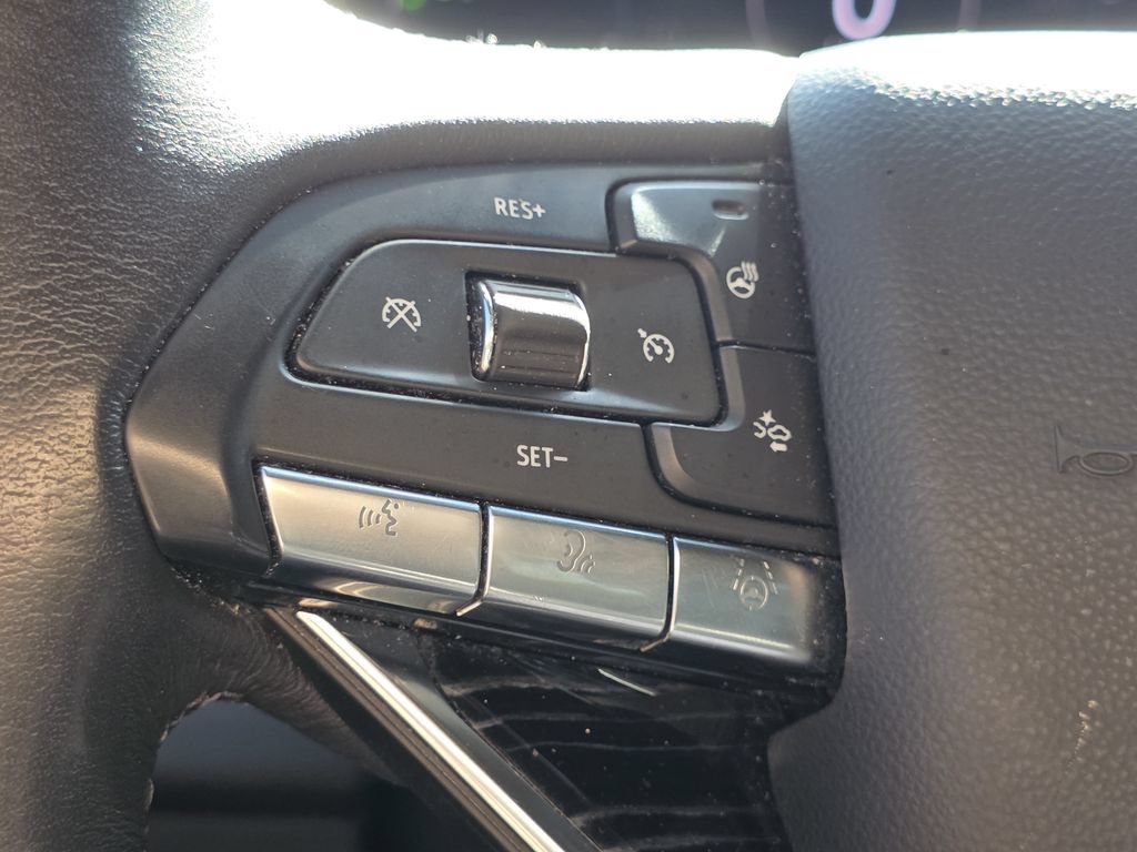 Used 2023 Cadillac Escalade Sport w/ Touring Package AWD/4WD image 29