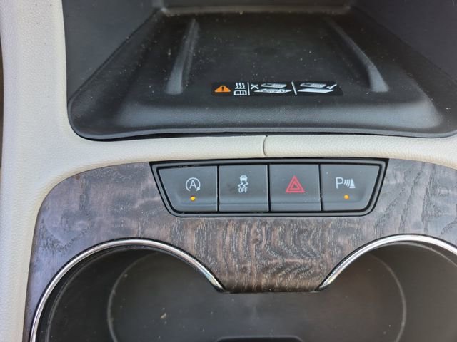 Used 2022 GMC Acadia Denali w/ Denali Technology Package image 25