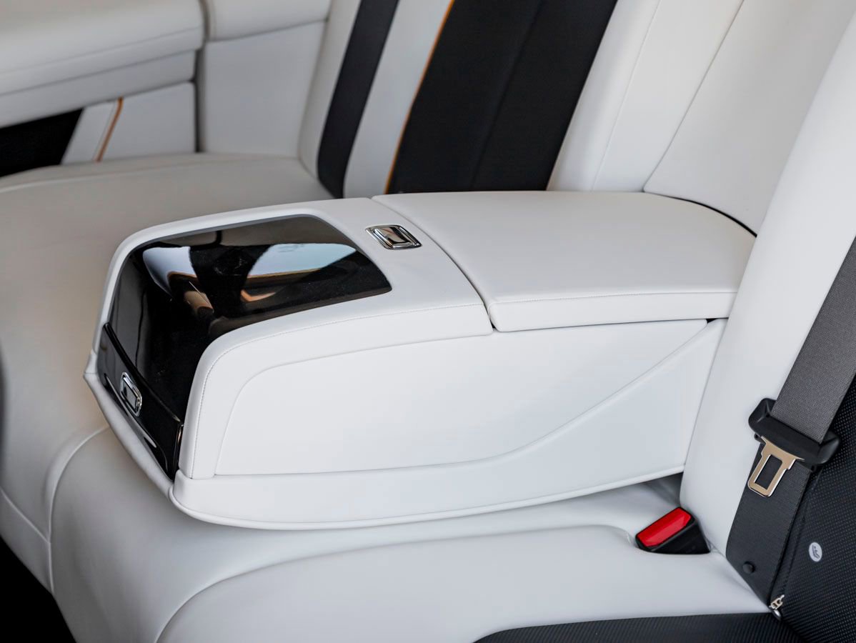 Certified 2024 Rolls-Royce Ghost AWD/4WD image 18