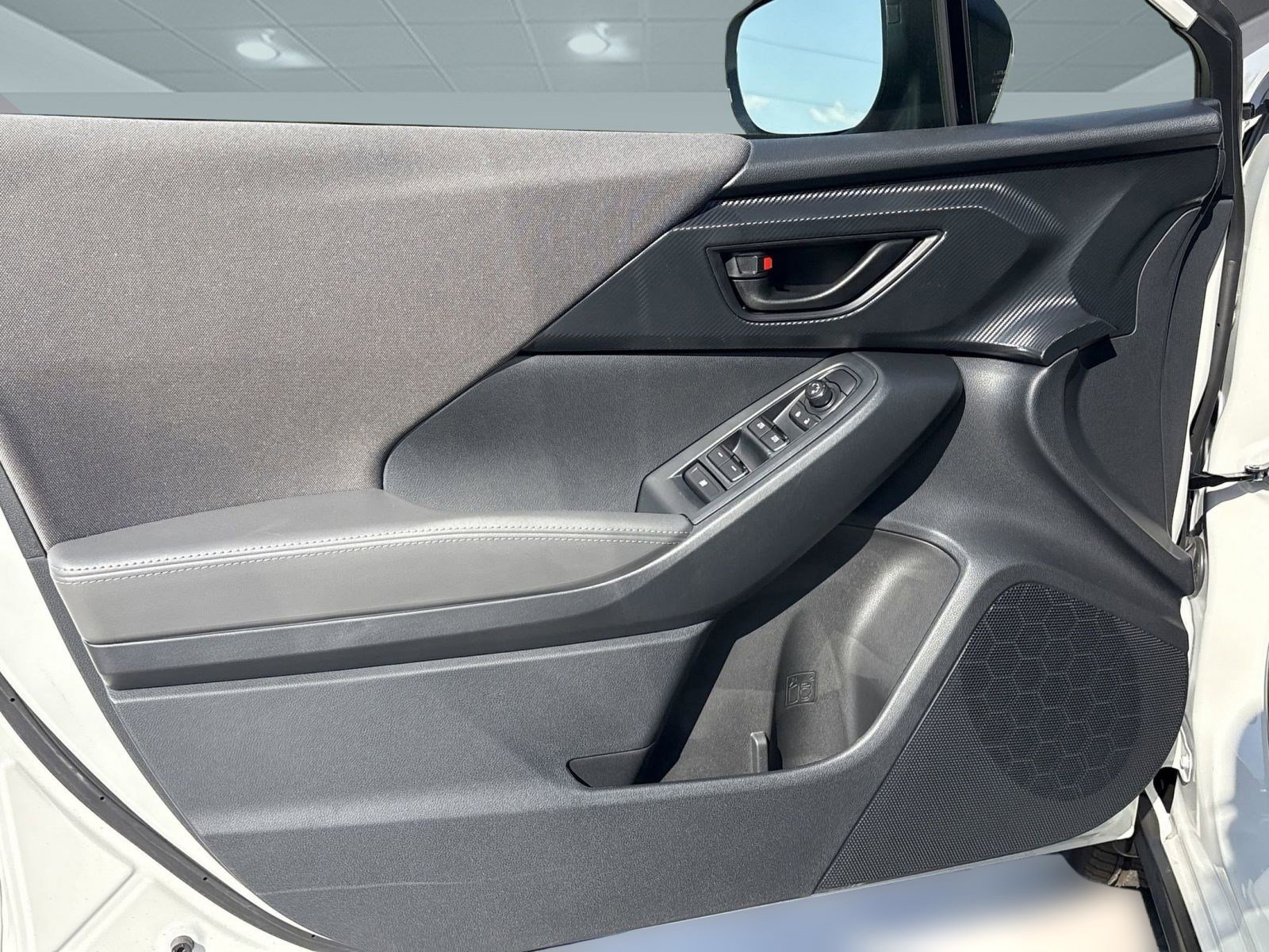 Used 2025 Subaru Crosstrek 2.0i Premium image 11