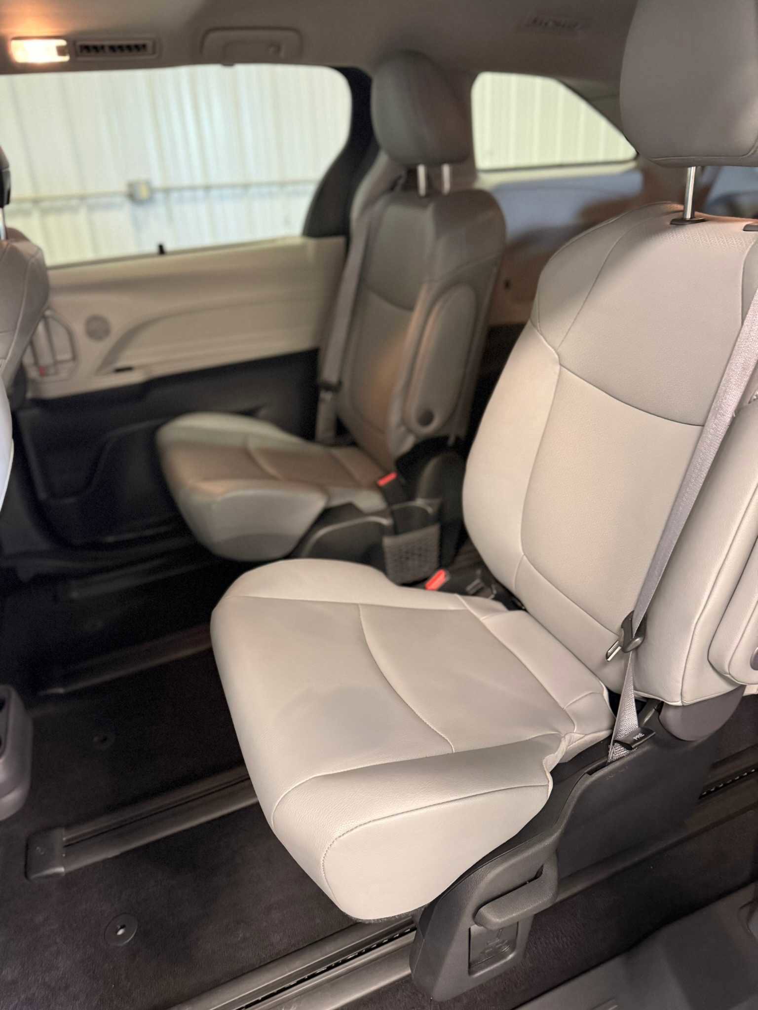 Certified 2023 Toyota Sienna XLE AWD/4WD image 25