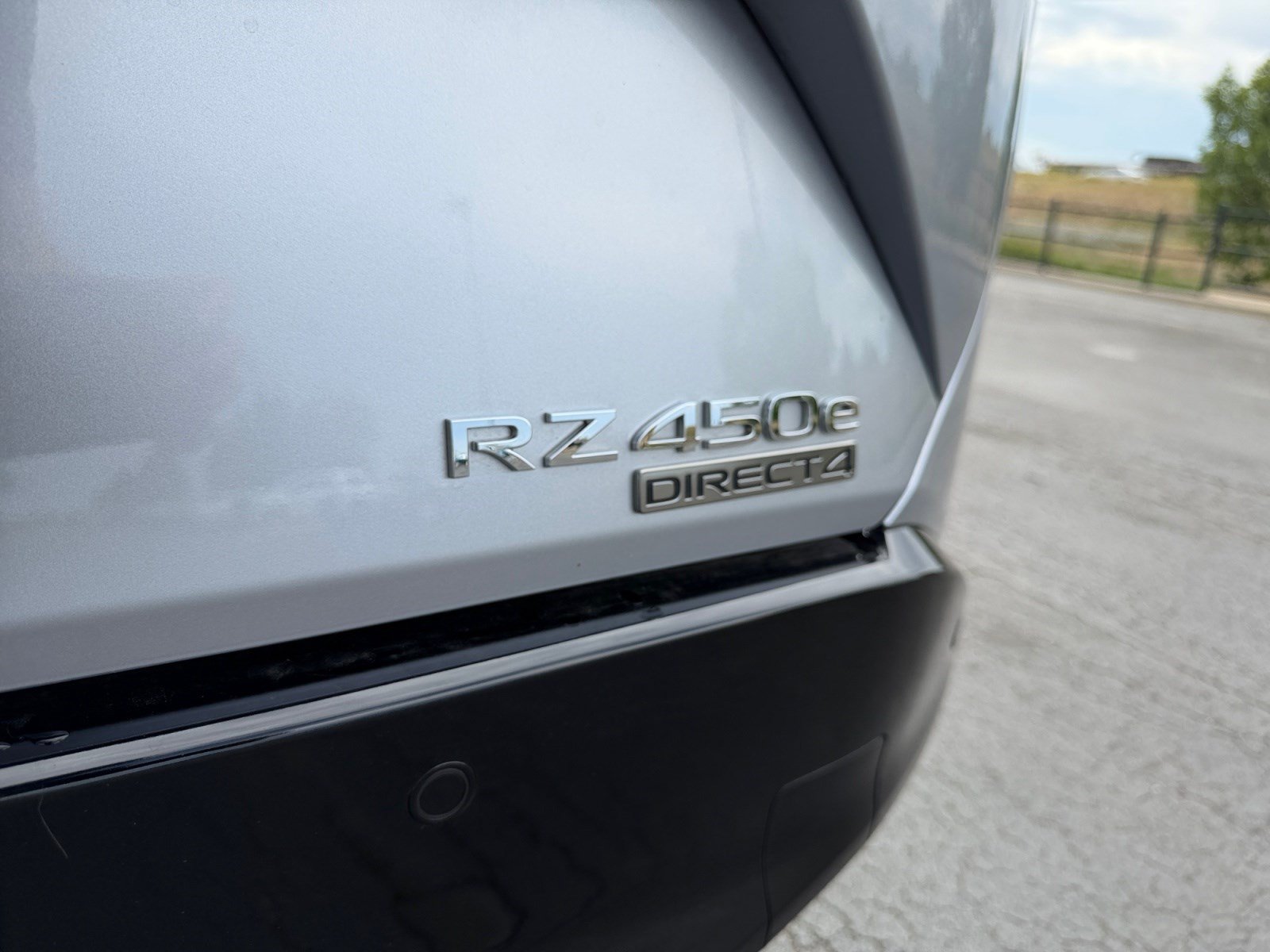 Certified 2026 Lexus RZ 450e AWD w/ Accessory Package (Z2) image 23