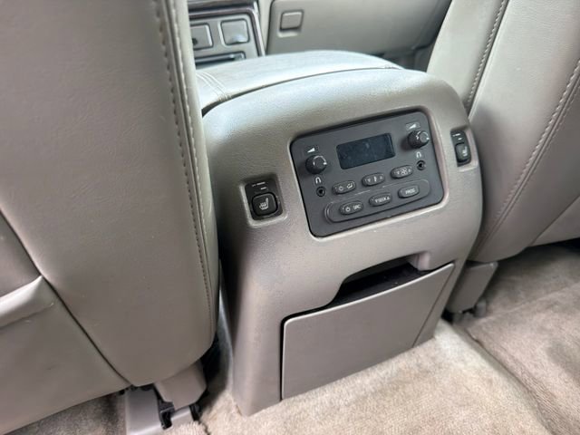 Used 2005 GMC Yukon Denali AWD/4WD image 23
