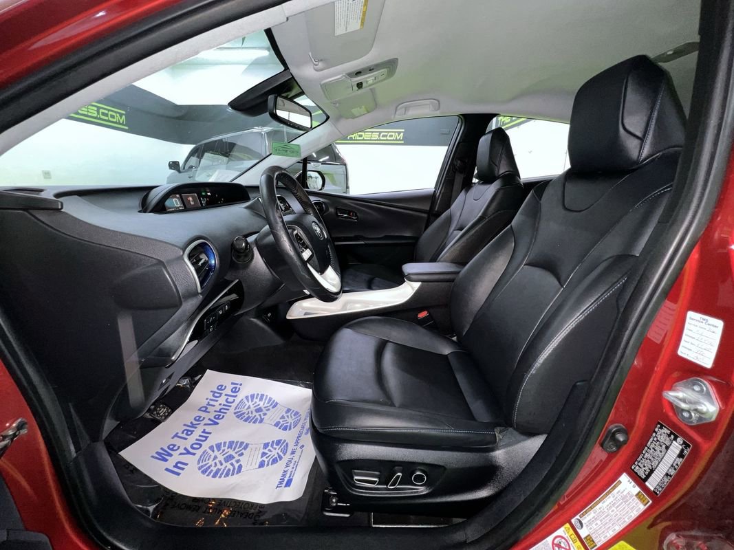 Used 2017 Toyota Prius FWD image 17