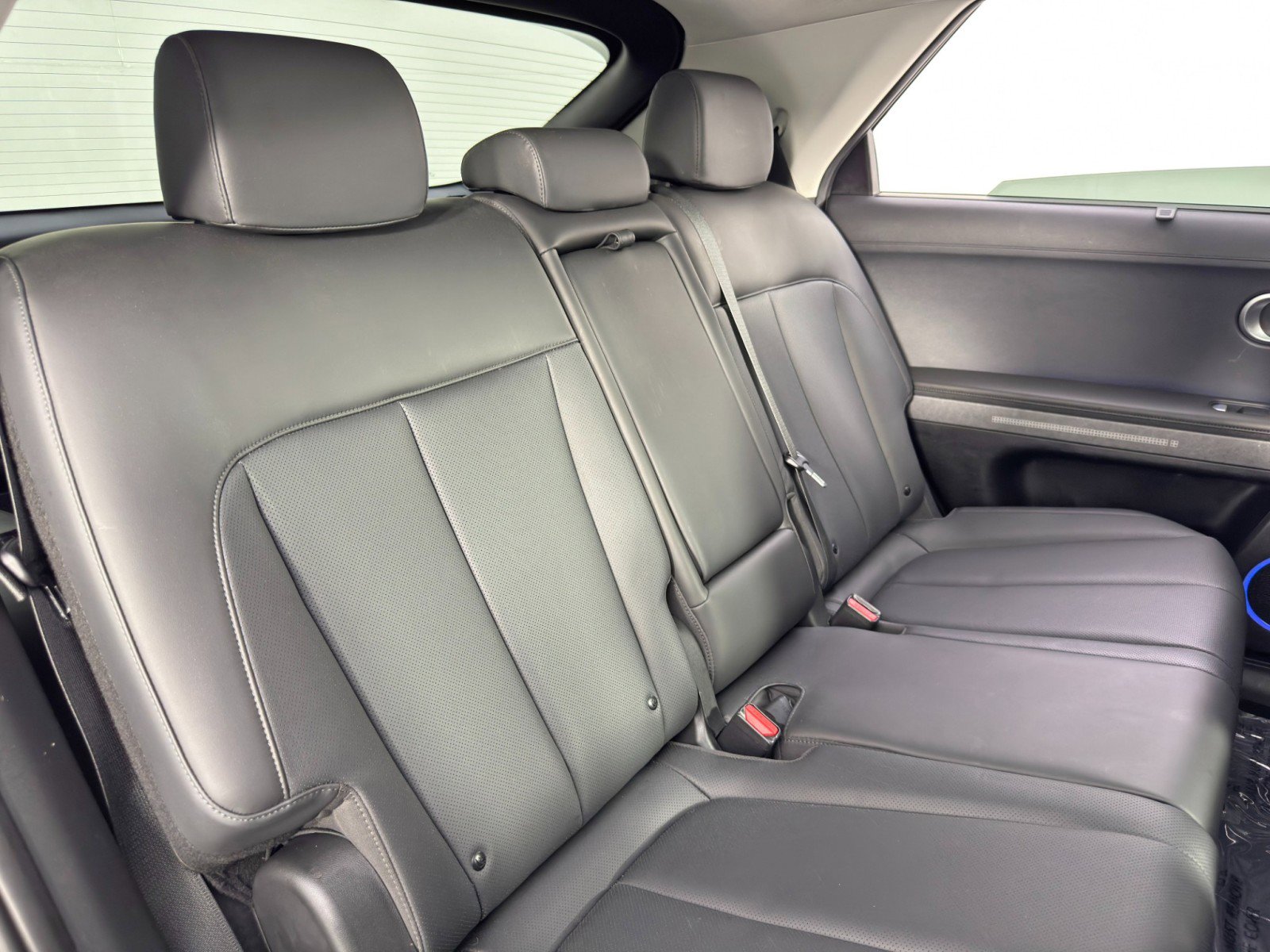 Used 2022 Hyundai Ioniq 5 Limited image 37