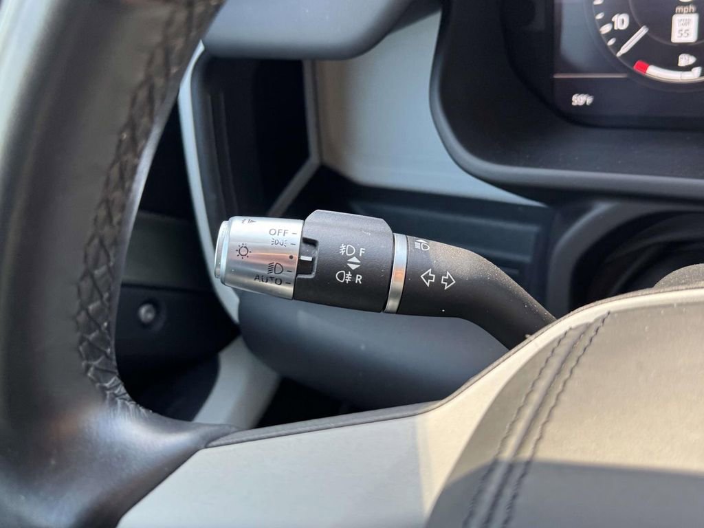 Used 2020 Land Rover Defender 110 SE image 19