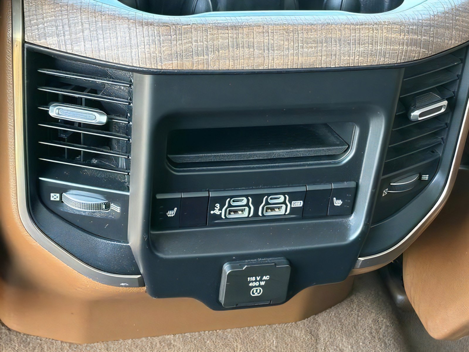 Used 2019 RAM 1500 Limited AWD/4WD image 13