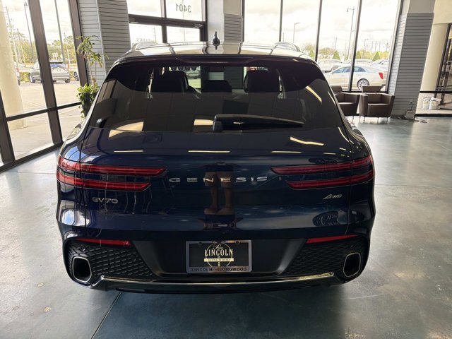 Used 2024 Genesis GV70 2.5T AWD/4WD image 3