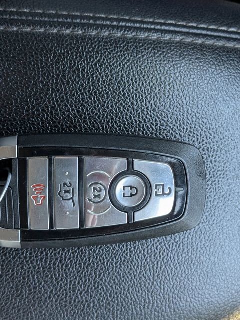 Used 2020 Ford Escape SEL AWD/4WD image 28