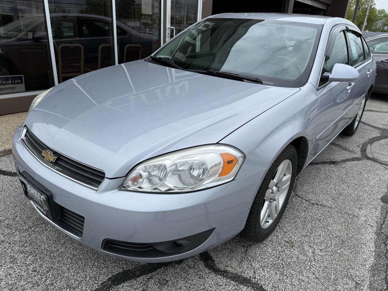 Used 2006 Chevrolet Impala LTZ FWD image 1