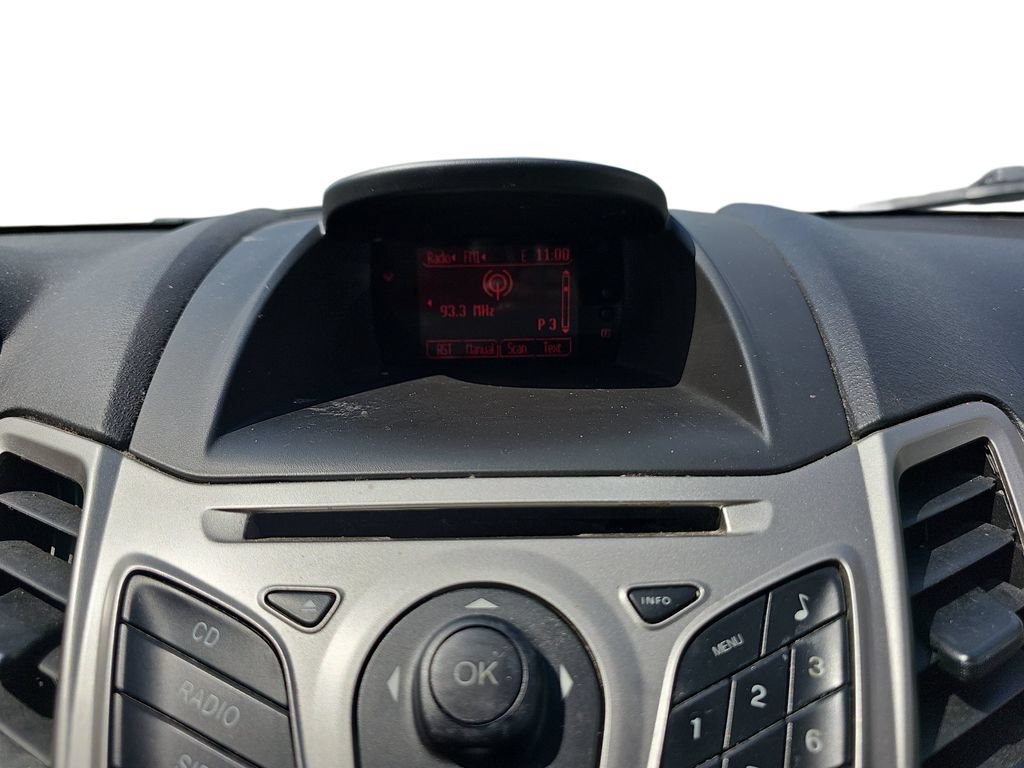 Used 2013 Ford Fiesta SE FWD image 21