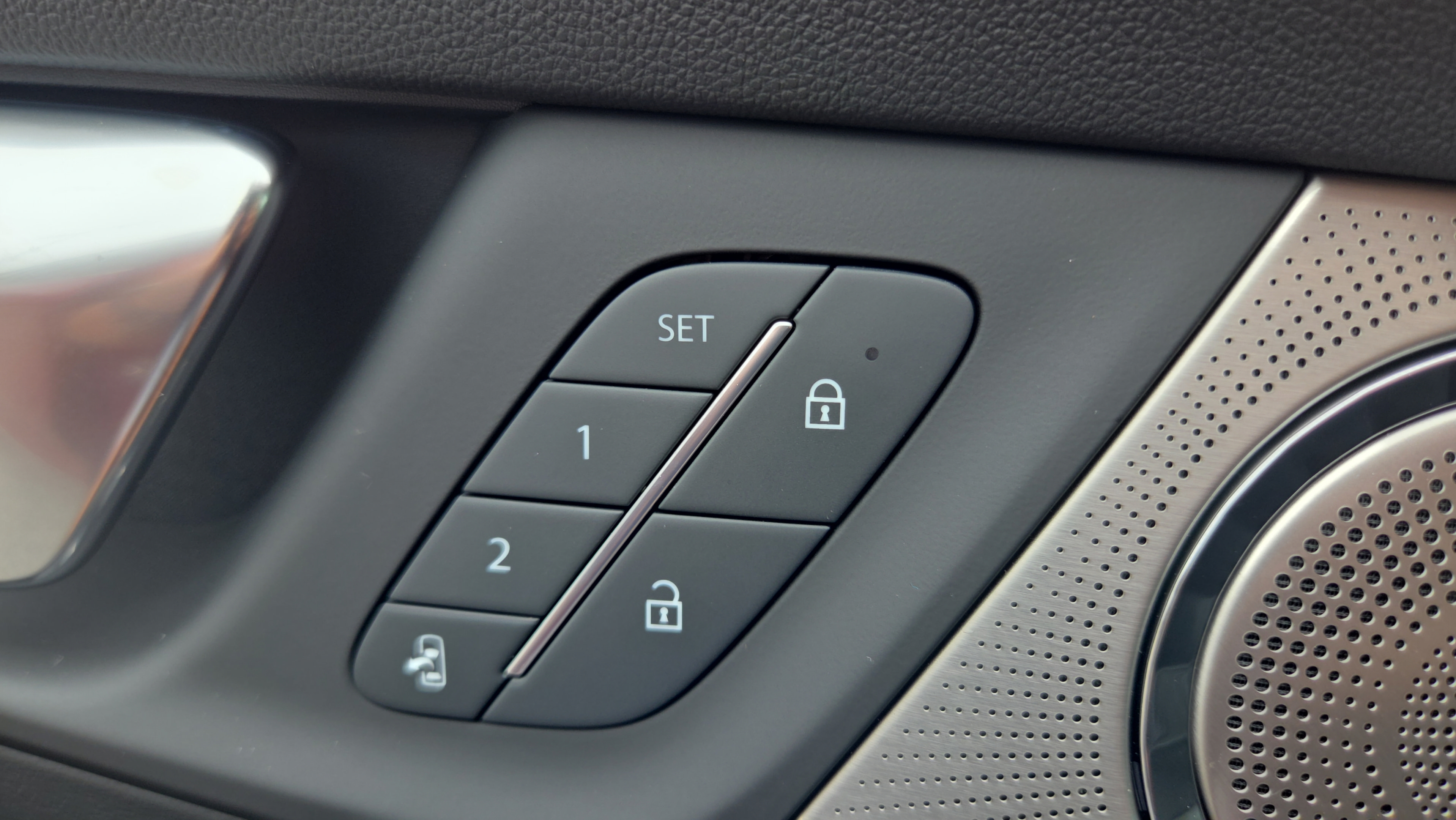 New 2027 Buick Enclave Avenir FWD image 29