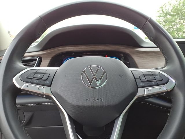 Used 2025 Volkswagen Atlas SEL Premium R-Line AWD/4WD image 24