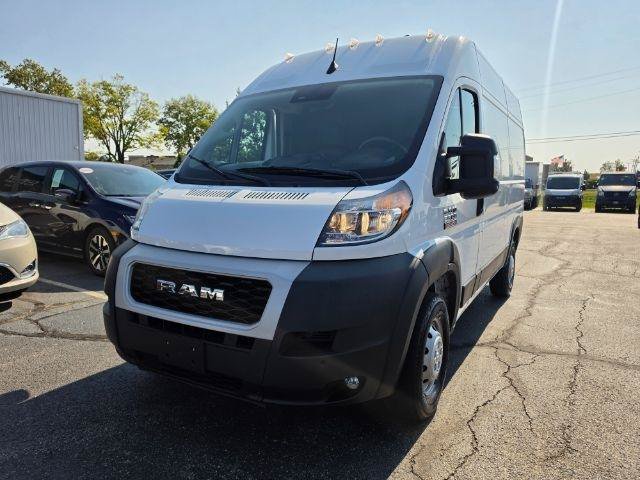 Used 2022 RAM ProMaster 2500 w/ Driver Convenience Group FWD image 2