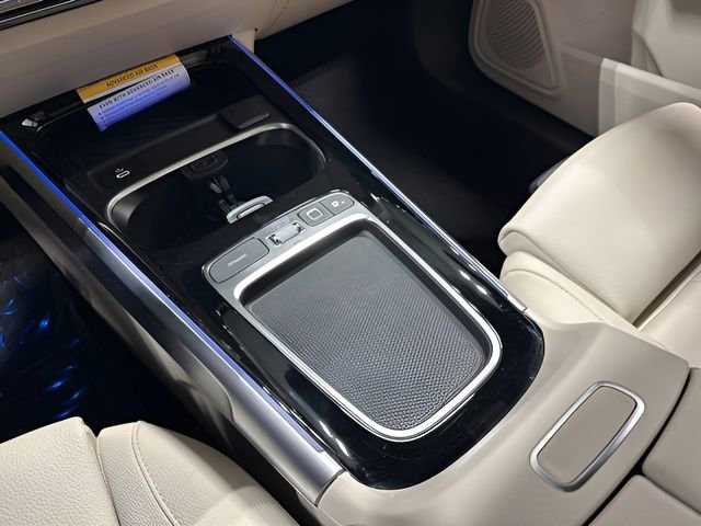 Used 2025 Mercedes-Benz GLB 250 4MATIC image 27