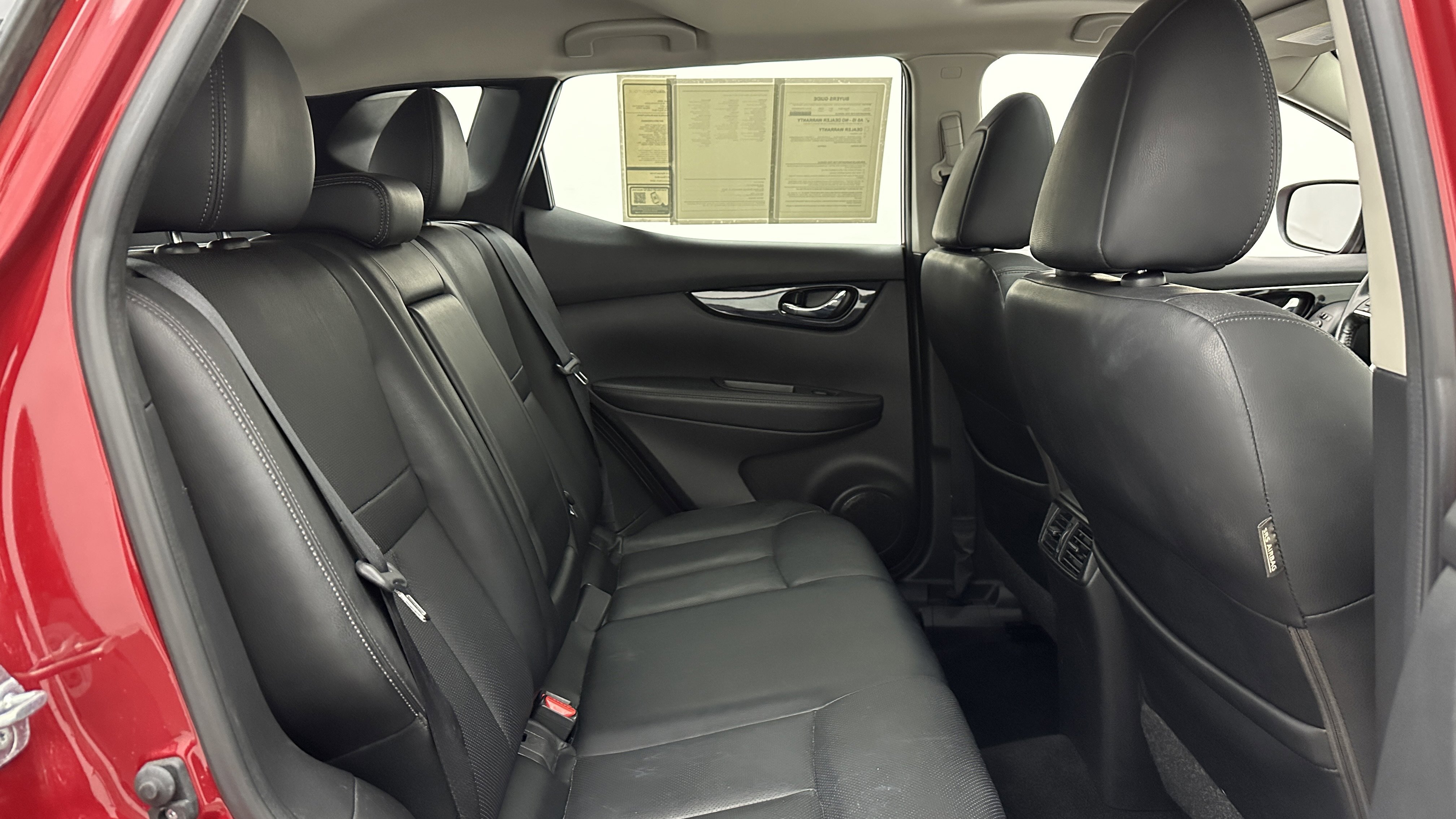 Used 2017 Nissan Rogue Sport SL w/ SL Premium Package image 31