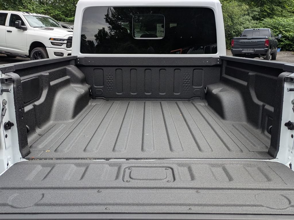 New 2026 Jeep Gladiator Sport AWD/4WD image 26