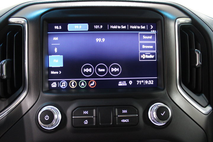Used 2019 GMC Sierra 1500 AT4 w/ AT4 Premium Package AWD/4WD image 3