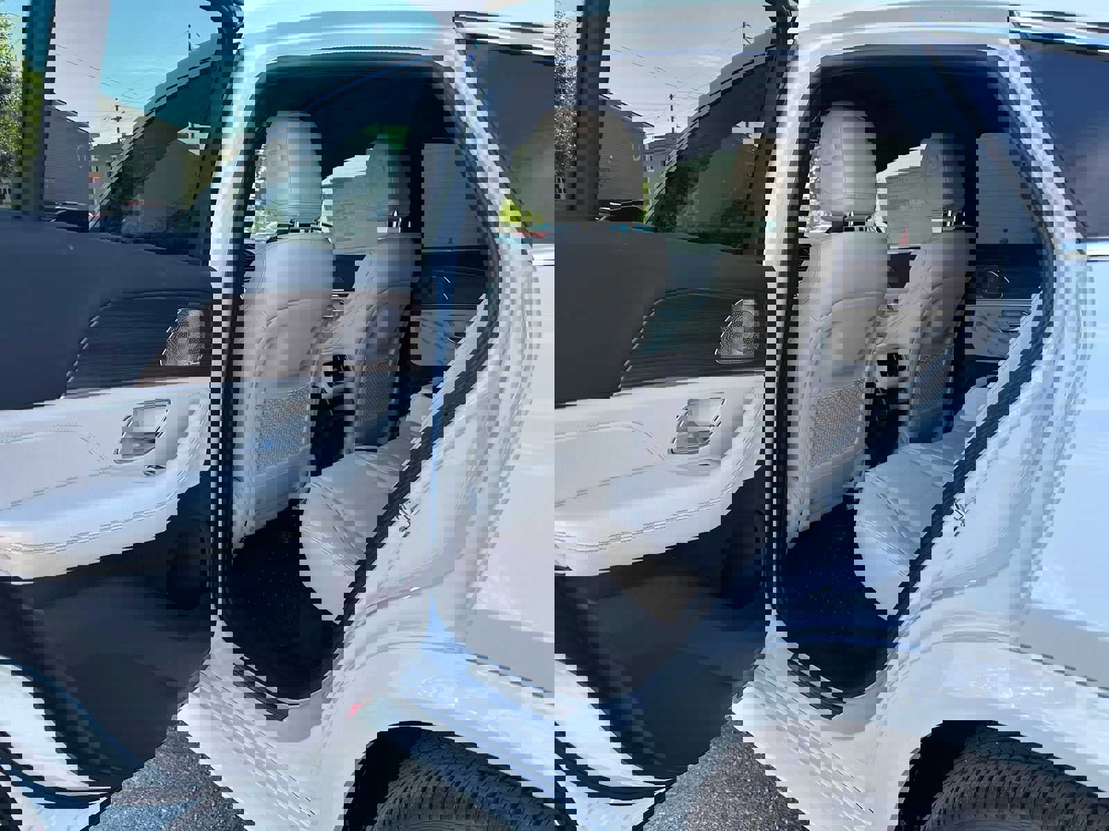 Used 2025 Mercedes-Benz GLE 450 4MATIC Coupe image 17