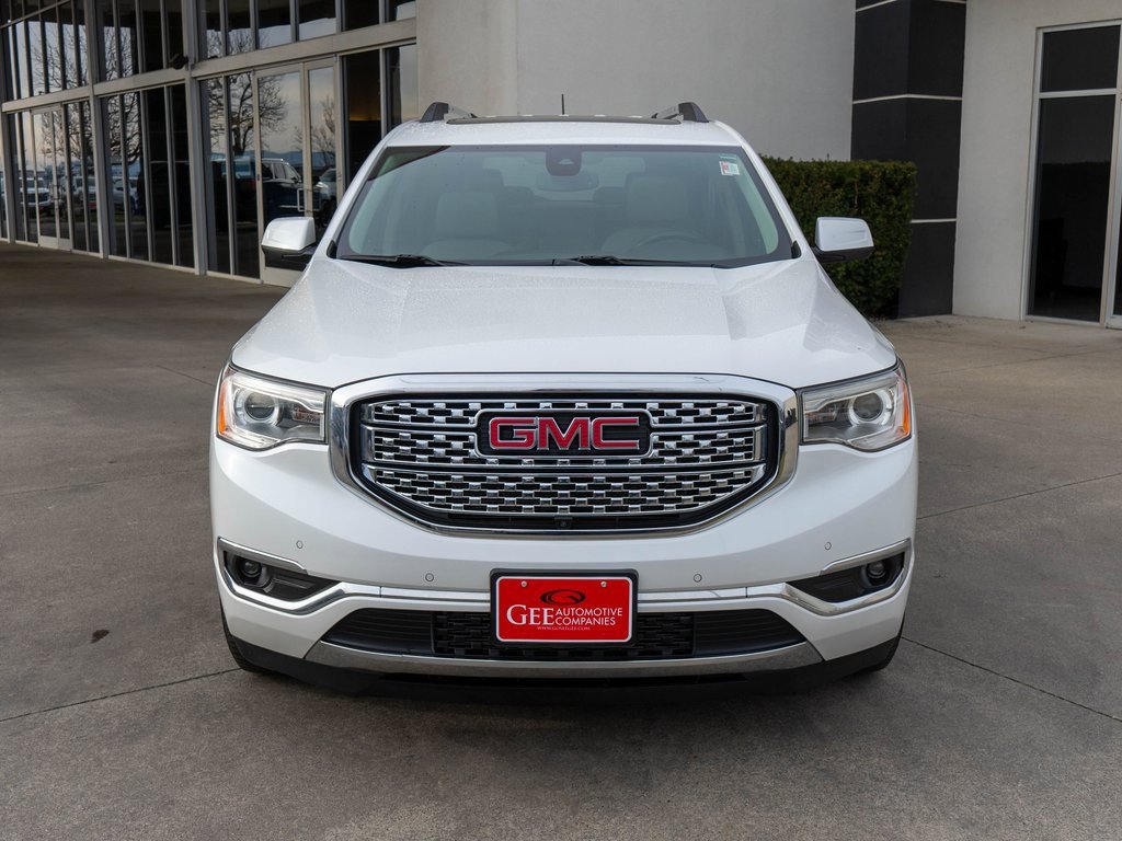Used 2017 GMC Acadia Denali w/ Technology Package image 2