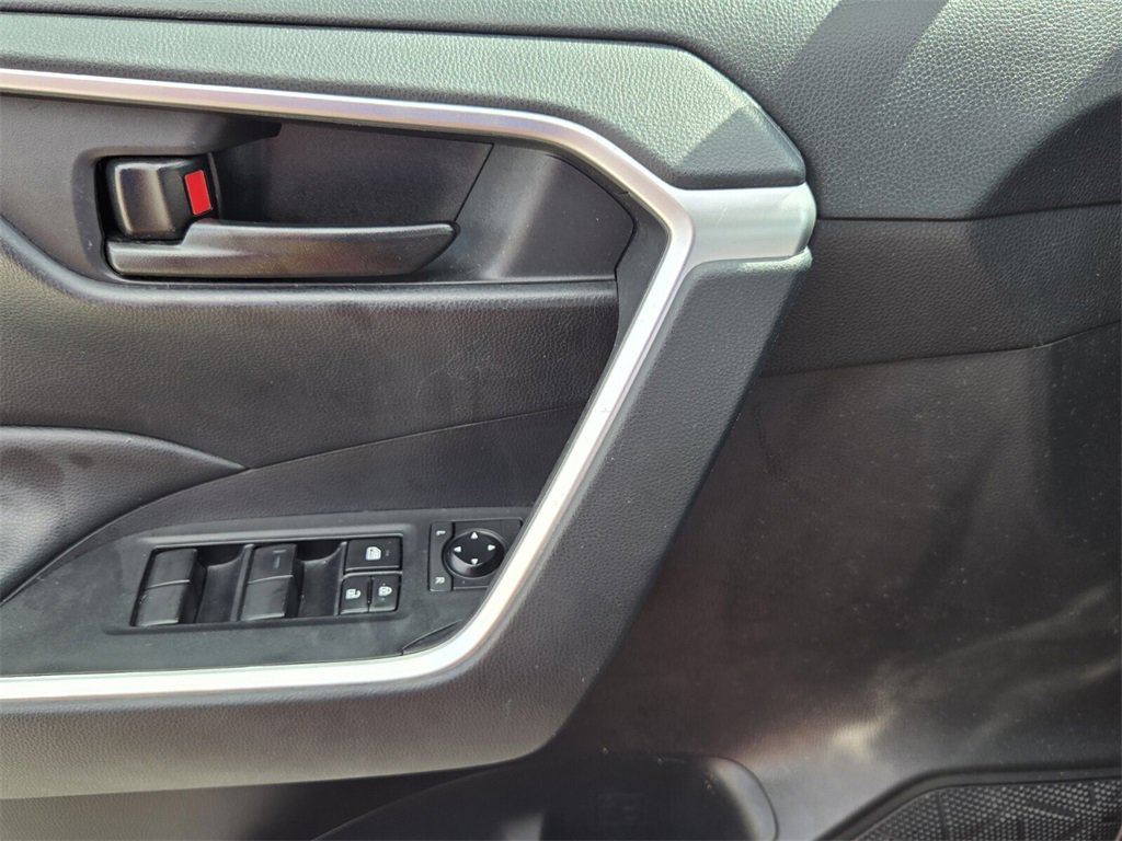 Used 2023 Toyota RAV4 LE image 26