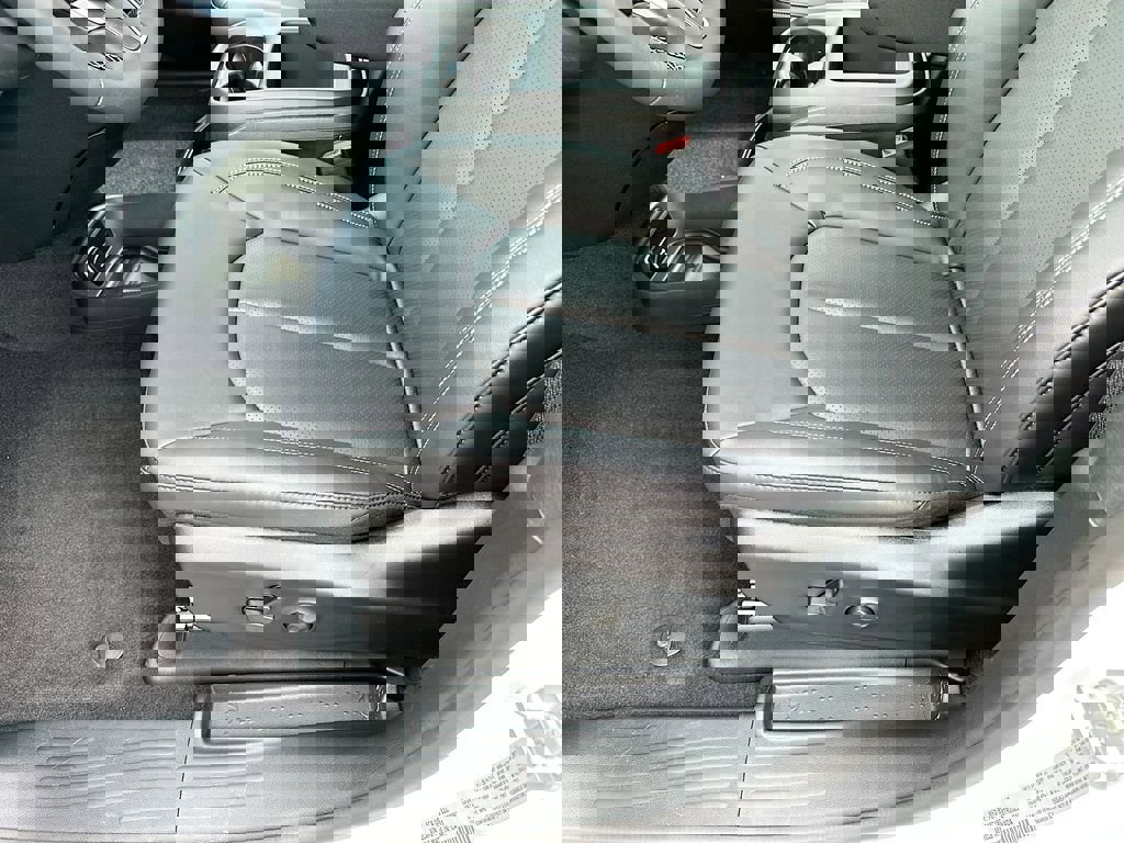 New 2026 Chrysler Pacifica Select image 27