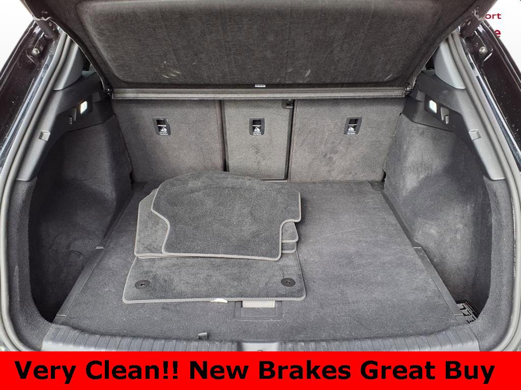 Used 2023 Audi Q4 e-tron Premium Plus w/ Premium Plus image 7