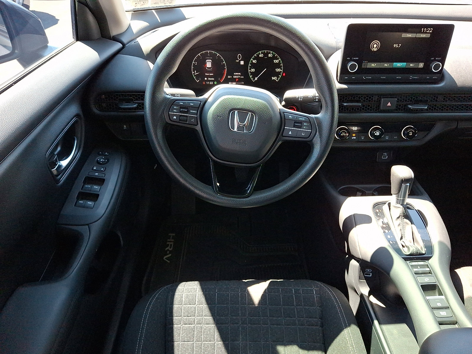 Used 2023 Honda HR-V LX image 12