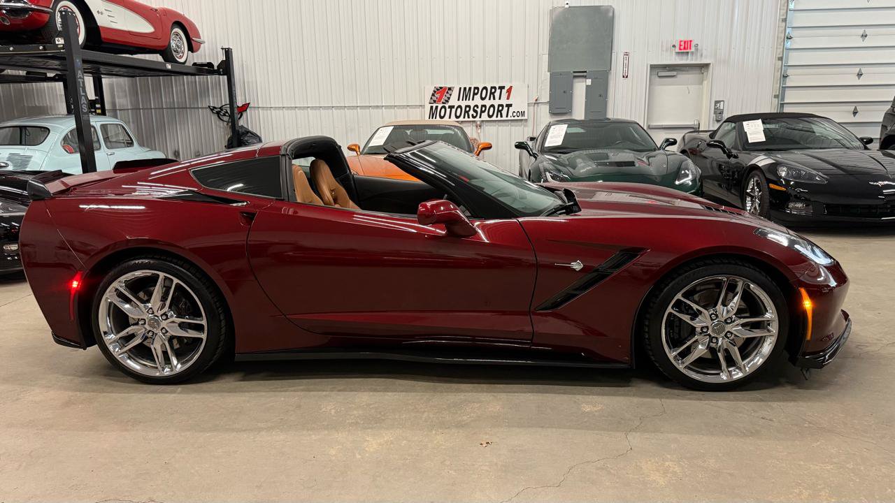 Used 2016 Chevrolet Corvette Stingray Coupe w/ 2LT Preferred Equipment Group RWD image 4