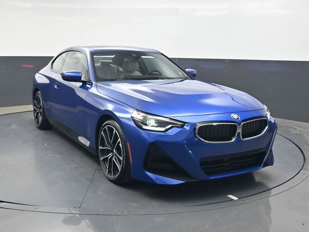 Used 2024 BMW 230i Coupe w/ M Sport Package RWD image 2