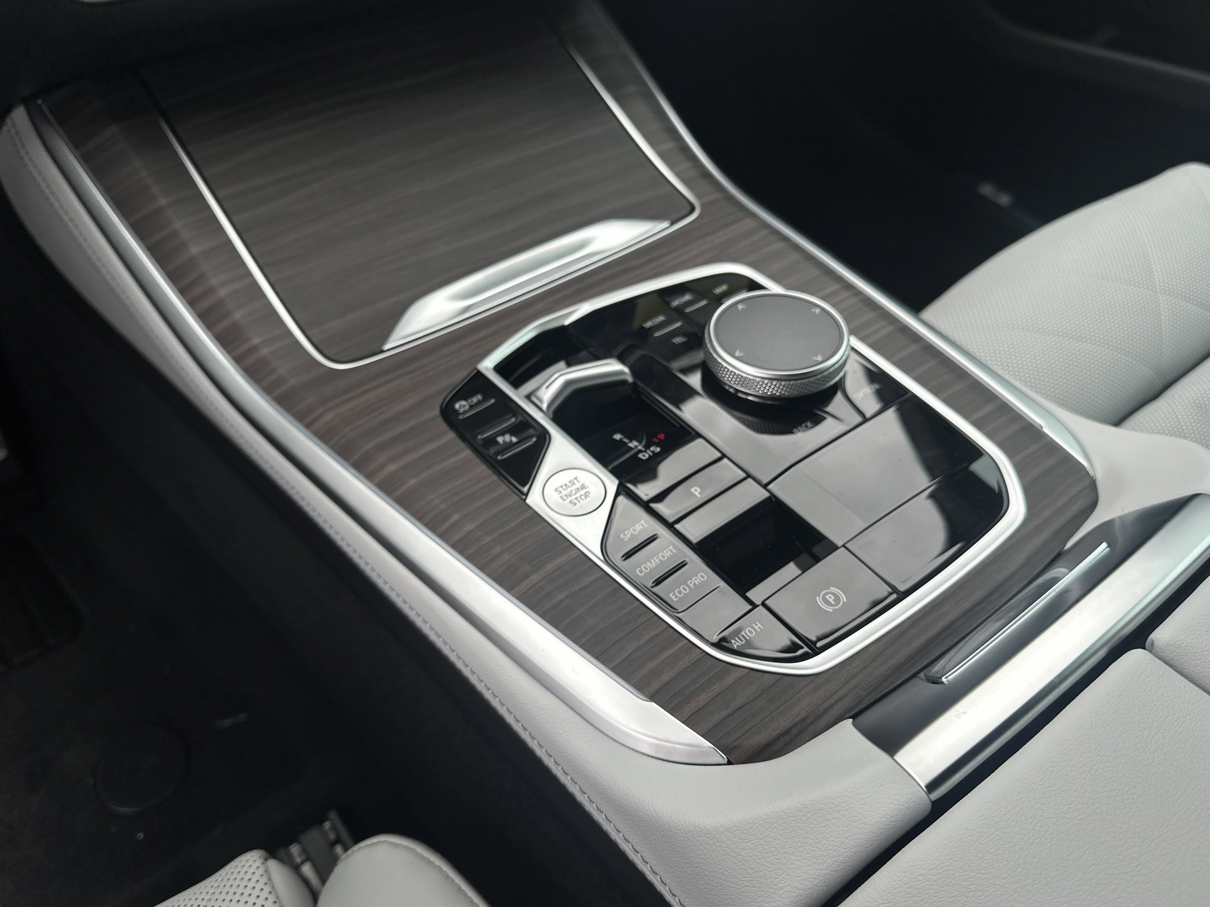 New 2026 BMW X5 sDrive40i w/ M Sport Package RWD image 11