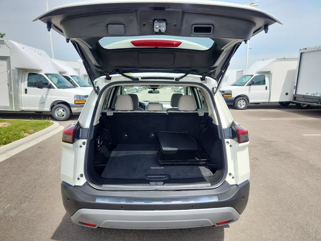 Used 2023 Nissan Rogue SV AWD/4WD image 32