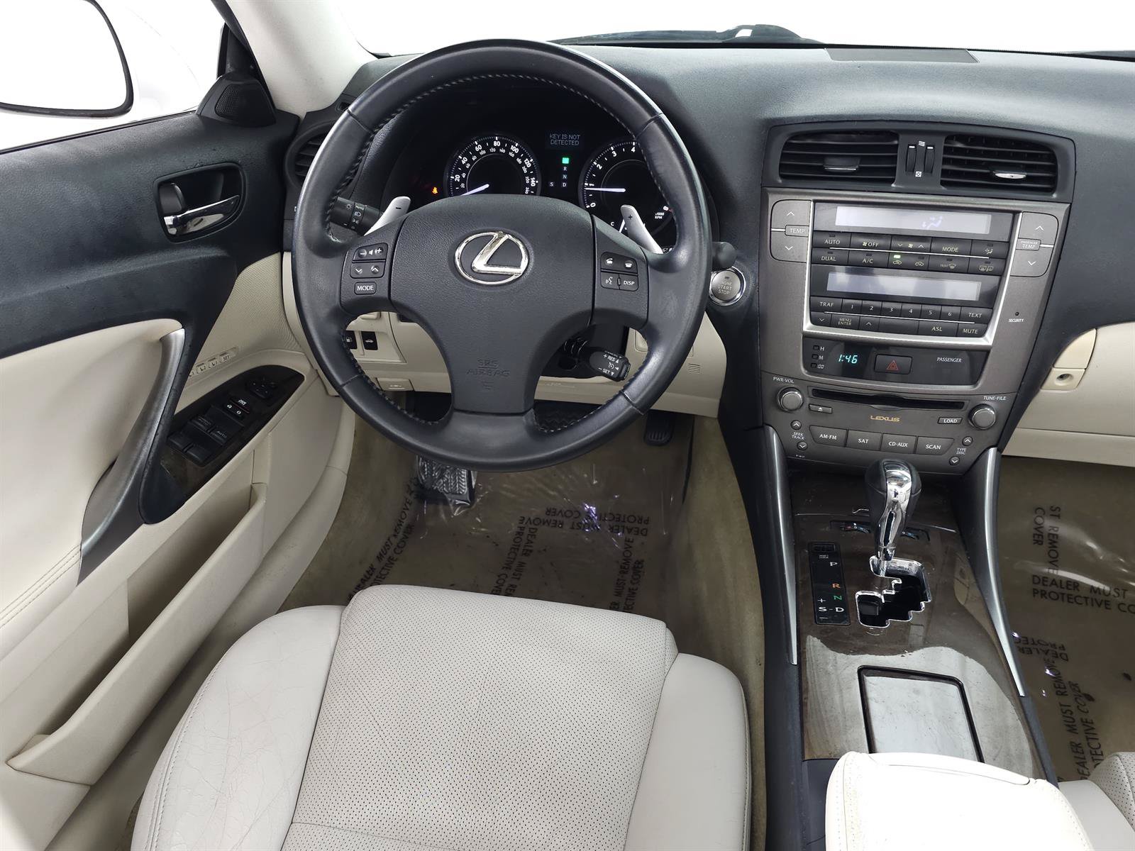 Used 2010 Lexus IS 250C w/ Luxury Pkg RWD image 15