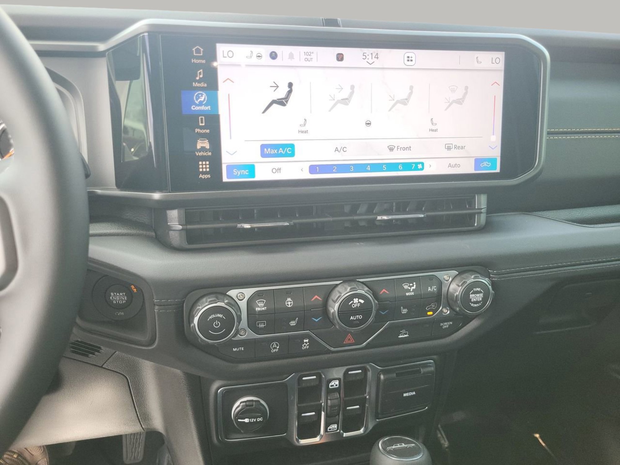 New 2025 Jeep Gladiator Sport image 18