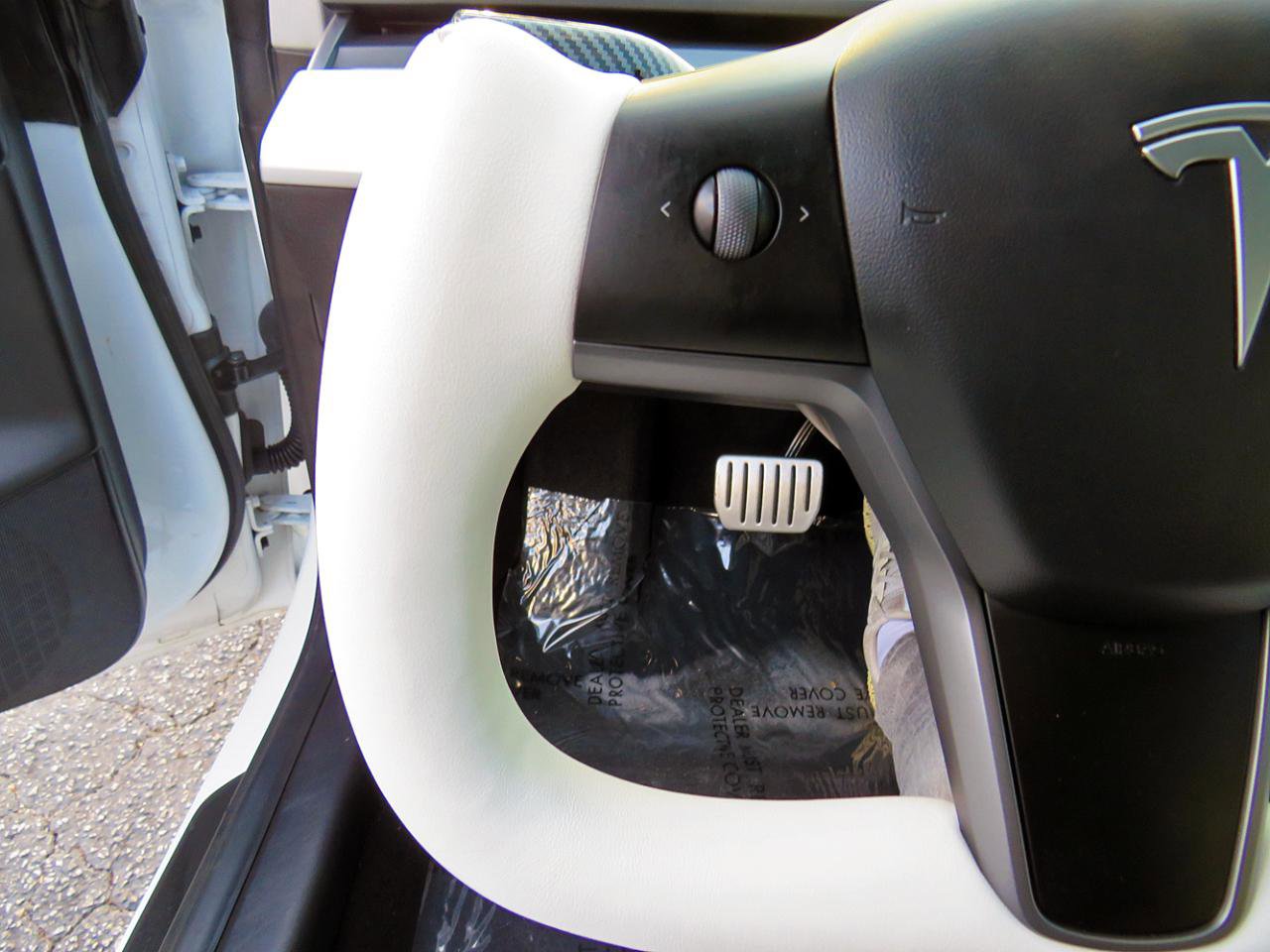 Used 2021 Tesla Model 3 Performance image 25