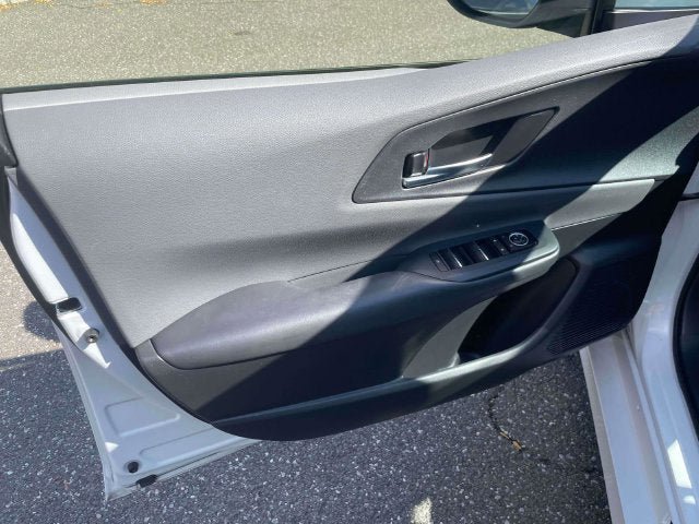 Used 2023 Toyota Prius XLE AWD/4WD image 18