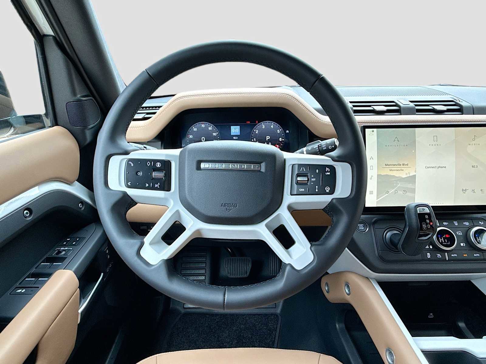 New 2026 Land Rover Defender 130 X-Dynamic SE AWD/4WD image 9