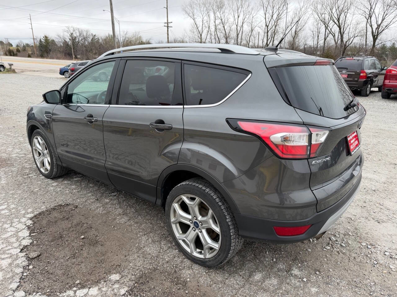 Used 2017 Ford Escape Titanium image 5