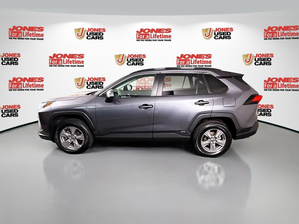 Used 2023 Toyota RAV4 XLE AWD/4WD image 14