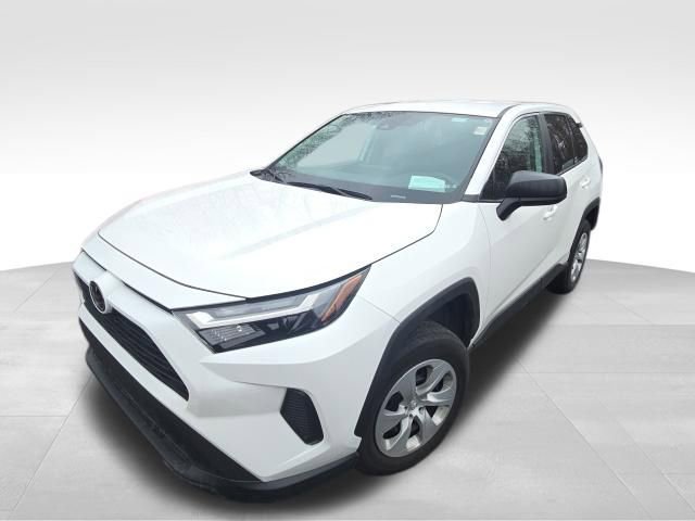 Used 2024 Toyota RAV4 LE image 2
