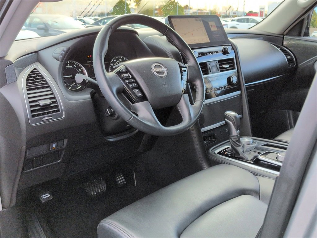 Used 2024 Nissan Armada SV image 9