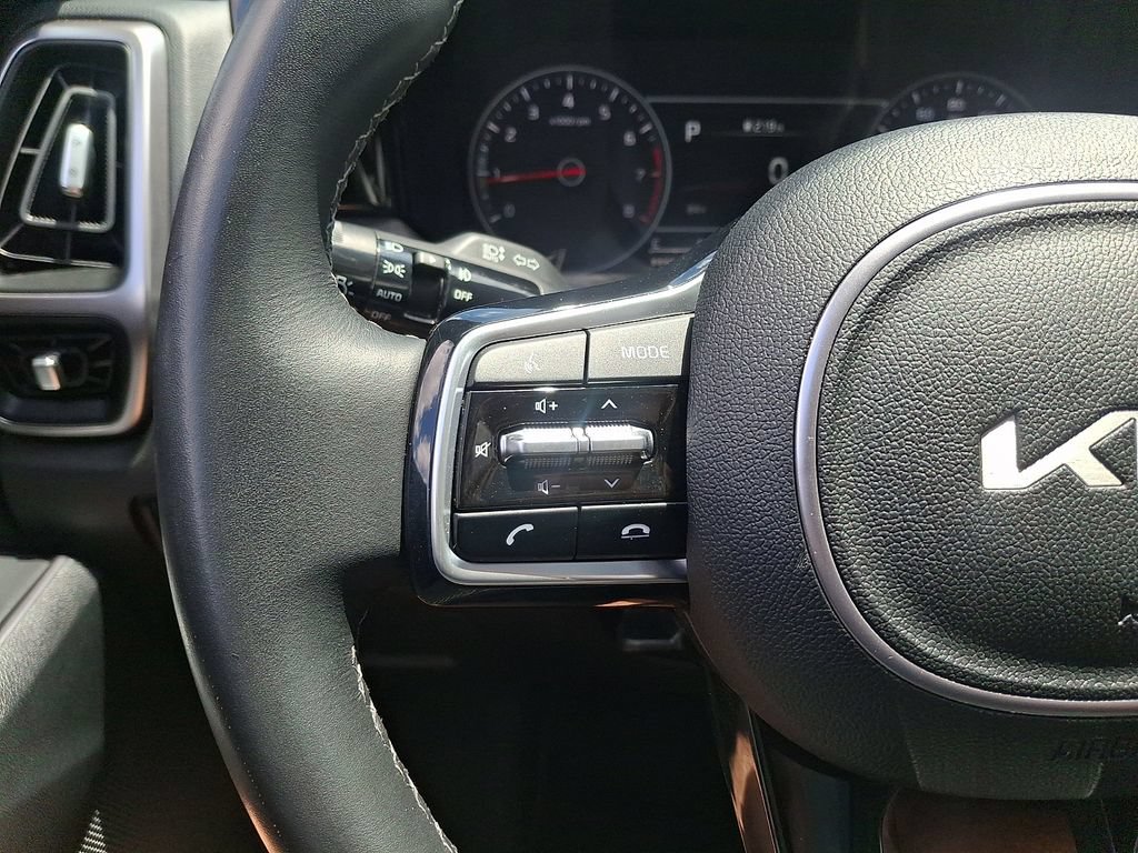 Certified 2023 Kia Sorento X-Line EX AWD/4WD image 23