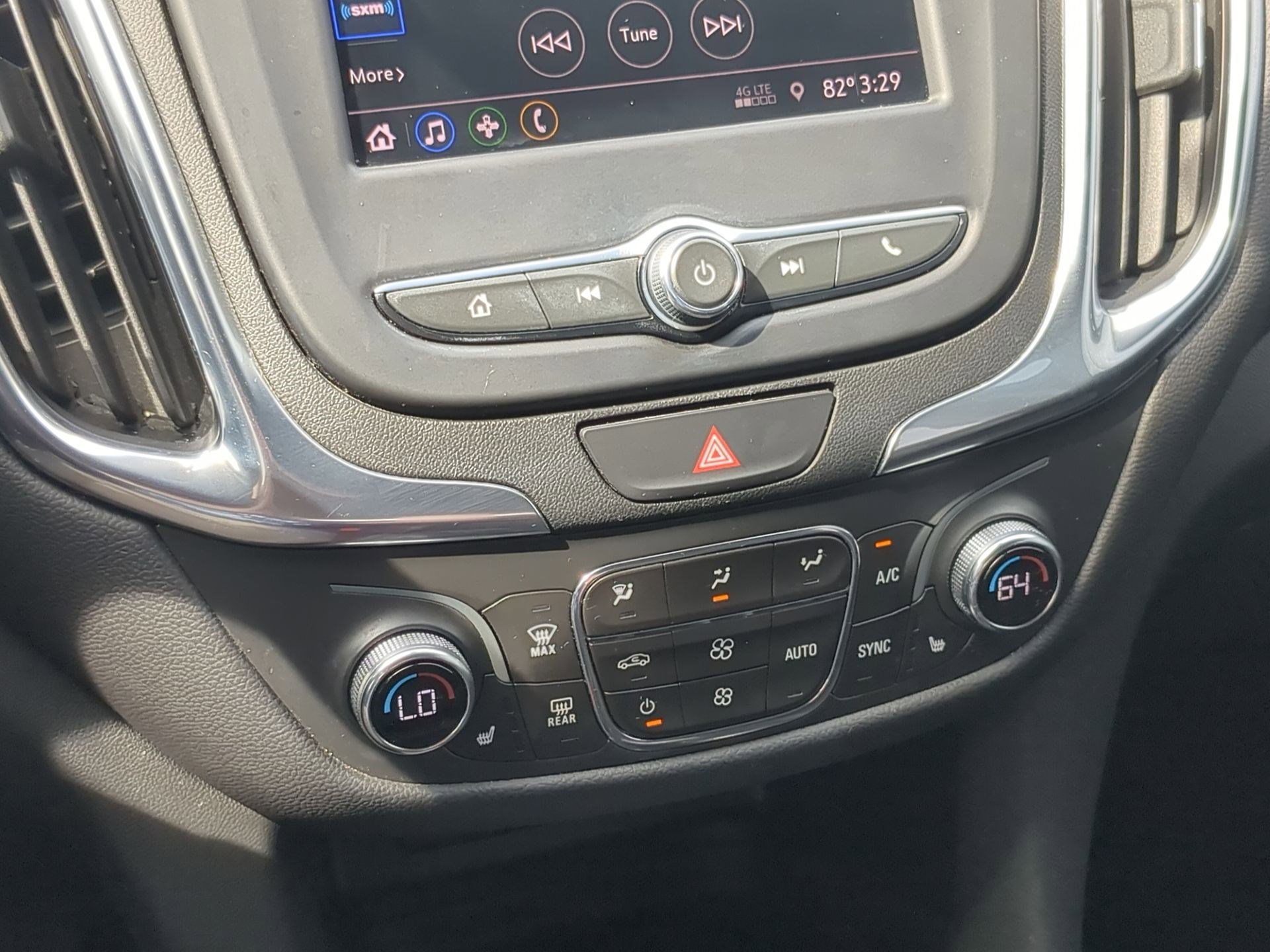 Used 2021 Chevrolet Equinox LT FWD image 16