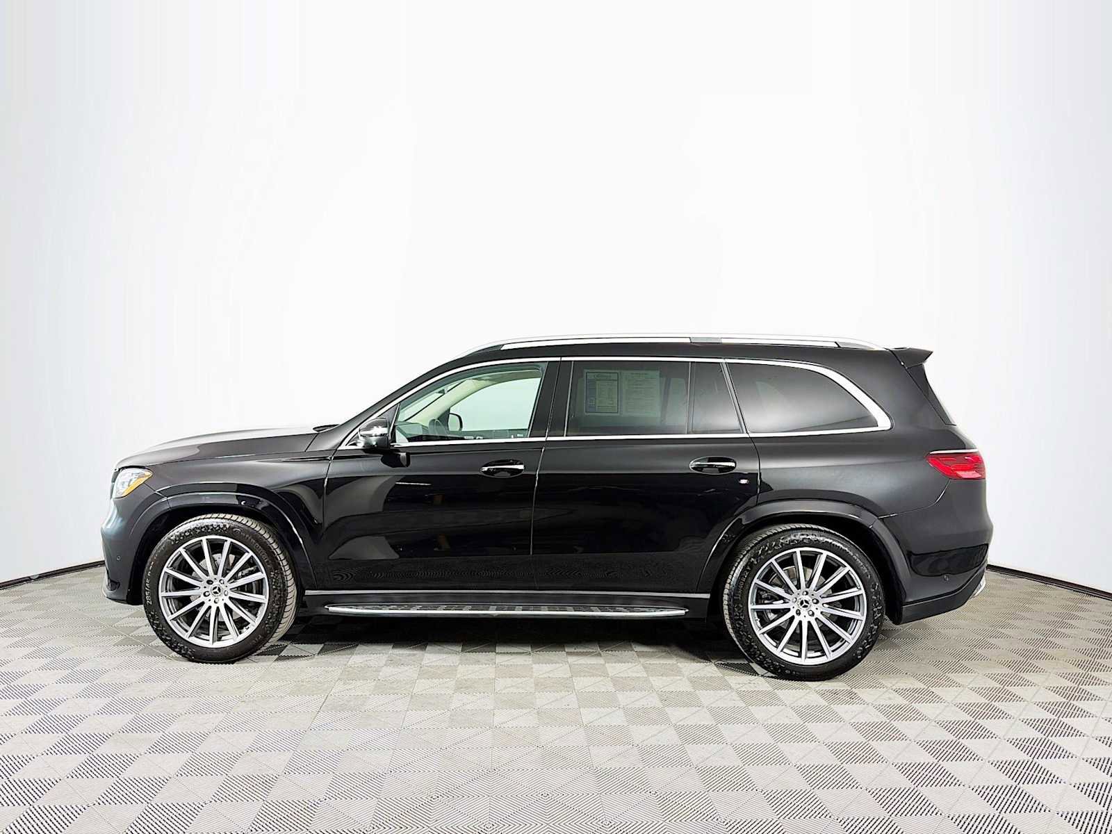 Used 2024 Mercedes-Benz GLS 580 4MATIC image 8