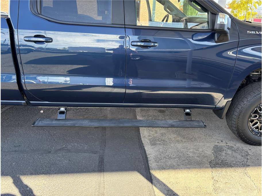 Used 2020 Chevrolet Silverado 1500 LT w/ All-Star Edition image 15