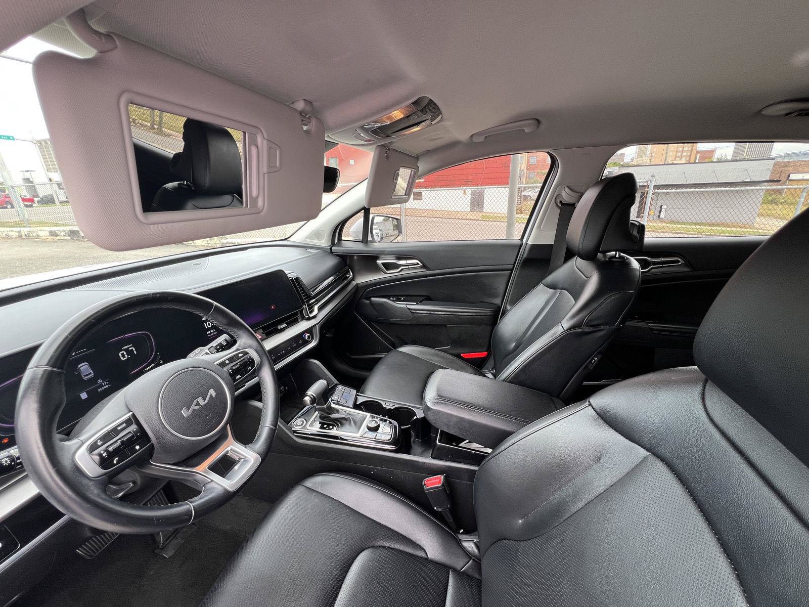 Used 2023 Kia Sportage EX FWD image 27