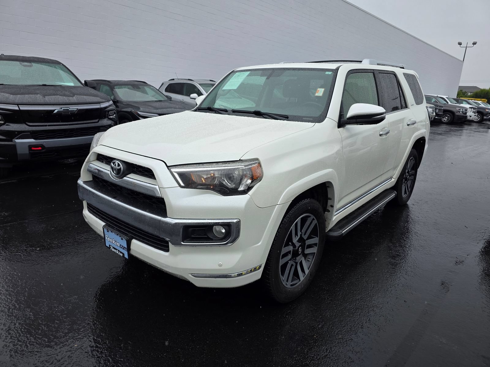 Used 2016 Toyota 4Runner Limited AWD/4WD image 2