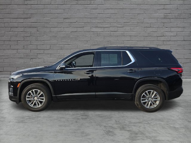 Used 2023 Chevrolet Traverse LT FWD image 2