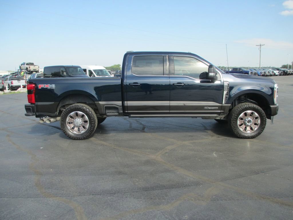 Used 2024 Ford F250 King Ranch w/ FX4 Off-Road Package AWD/4WD image 4