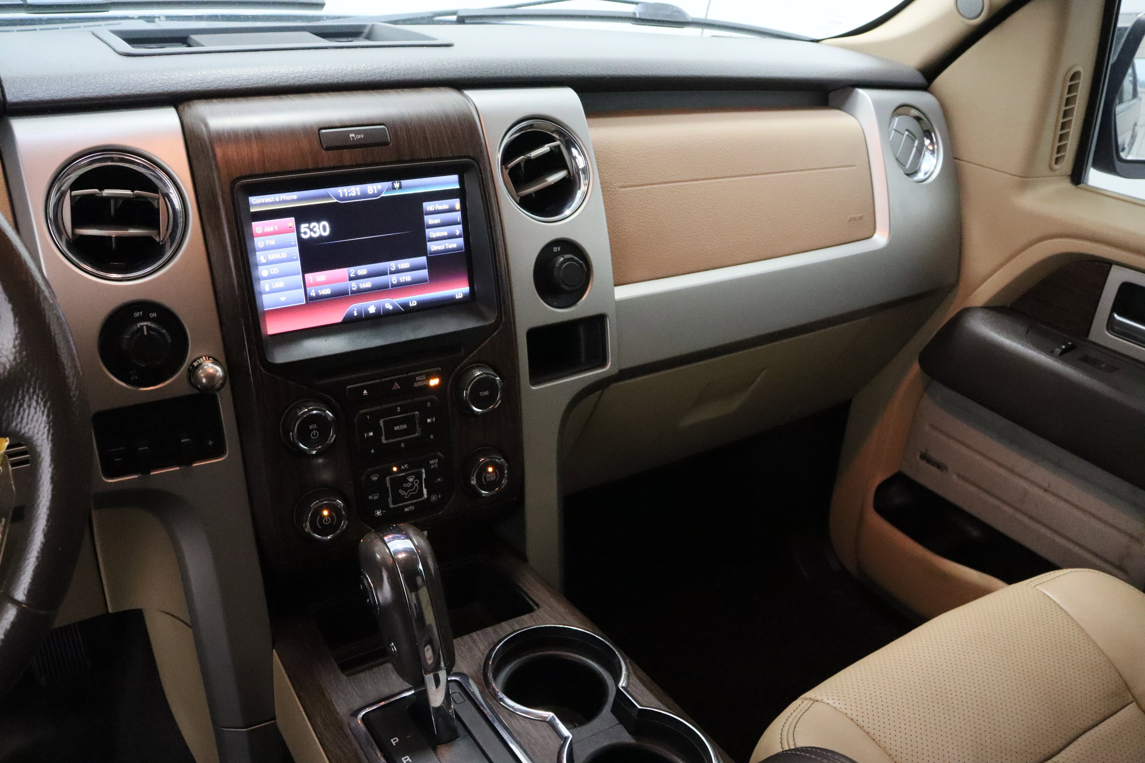 Used 2014 Ford F150 Lariat w/ Equipment Group 502A Luxury RWD image 16